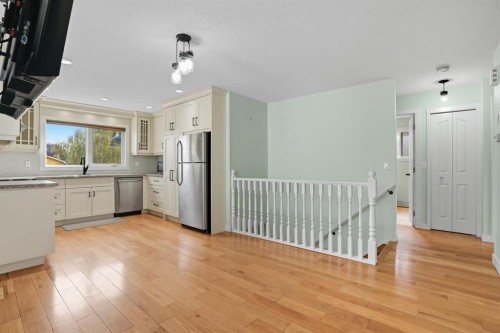 108 Falchurch Crescent Ne, Calgary, AB - Indoor Photo Showing Kitchen