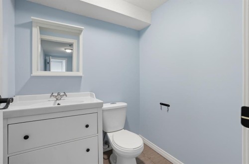 108 Falchurch Crescent Ne, Calgary, AB - Indoor Photo Showing Bathroom