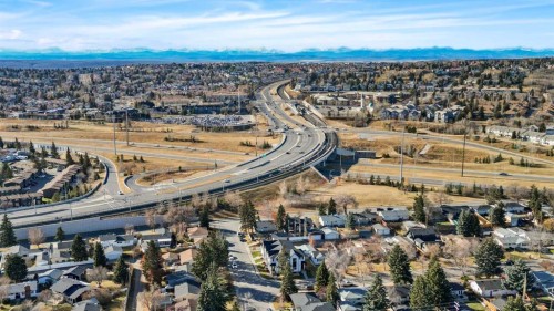 100 West Glen Crescent Sw, Calgary, AB - Outdoor With View