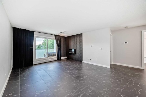 201-3727 42 Street Nw, Calgary, AB - Indoor Photo Showing Other Room