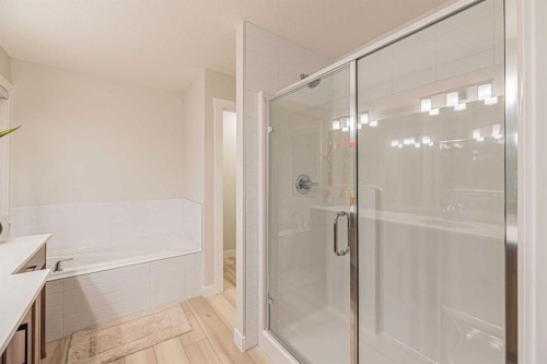 65 Amblefield View Nw, Calgary, AB - Indoor Photo Showing Bathroom