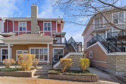 772 73 Street SW Calgary, AB T3H 5V9