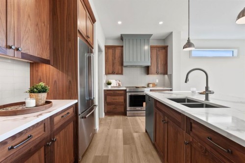 723 Mandalay Link  Carstairs, AB T0M 0N0