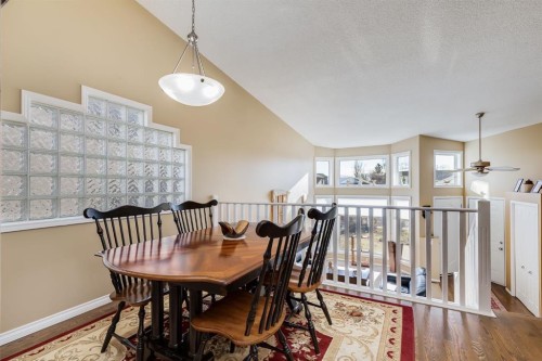 1808 Meadowbrook Gate Se, Airdrie, AB - Indoor Photo Showing Dining Room
