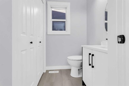 26 Saddlemont Road Ne, Calgary, AB - Indoor Photo Showing Bathroom