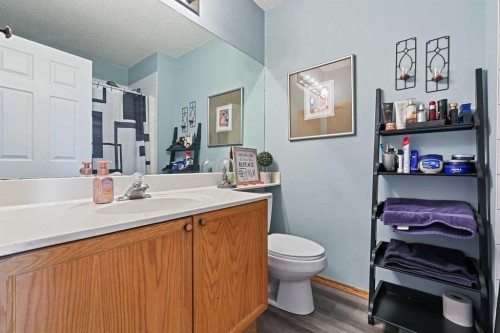 258 Rocky Ridge Court Nw, Calgary, AB - Indoor Photo Showing Bathroom