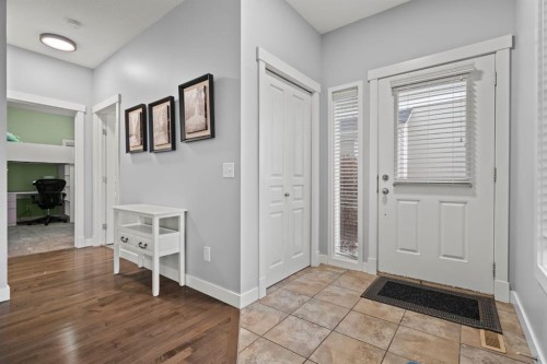 301-281 Cougar Ridge Drive Sw, Calgary, AB - Indoor Photo Showing Other Room