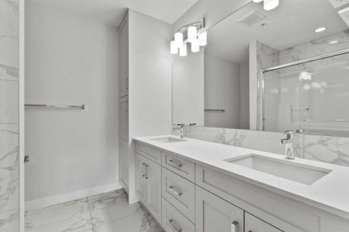 4205-522 Cranford Drive Se, Calgary, AB - Indoor Photo Showing Bathroom
