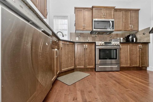 280 Willowmere Way, Chestermere, AB - Indoor Photo Showing Kitchen