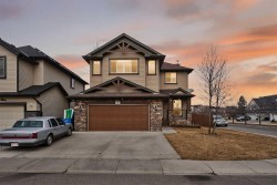 280 Willowmere Way  Chestermere, AB T1X 0E1