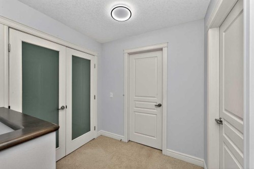 280 Willowmere Way, Chestermere, AB - Indoor Photo Showing Other Room