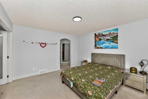280 Willowmere Way, Chestermere, AB - Indoor Photo Showing Bedroom