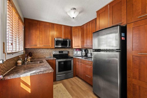 84 Fallswater Road Ne, Calgary, AB - Indoor Photo Showing Kitchen