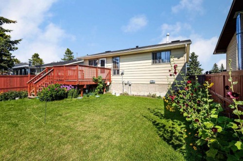 84 Fallswater Road Ne, Calgary, AB - Outdoor