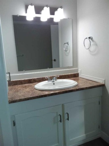 421 Kannell Drive Ne, High River, AB 