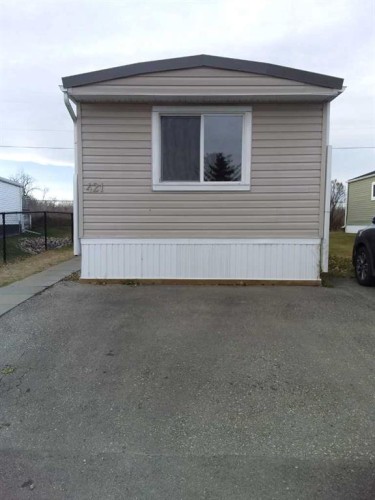 421 Kannell Drive Ne, High River, AB 