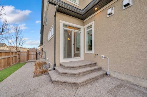 248 Marquis Landing Se, Calgary, AB - Outdoor