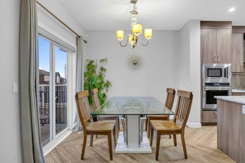 320 Nolancrest Circle Nw, Calgary, AB - Indoor Photo Showing Dining Room