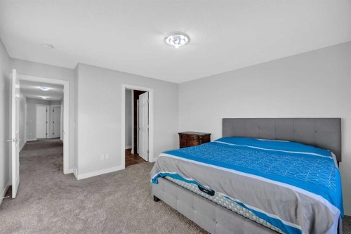320 Nolancrest Circle Nw, Calgary, AB - Indoor Photo Showing Bedroom