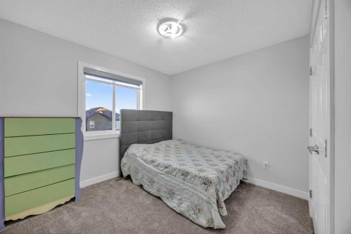 320 Nolancrest Circle Nw, Calgary, AB - Indoor Photo Showing Bedroom