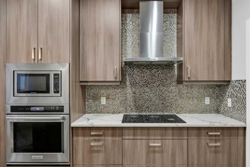 320 Nolancrest Circle Nw, Calgary, AB - Indoor Photo Showing Kitchen With Upgraded Kitchen