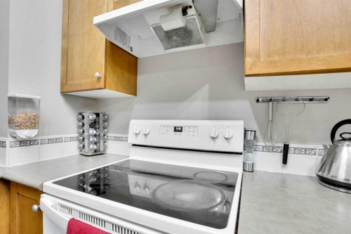 1004-720 Willowbrook Road Nw, Airdrie, AB - Indoor Photo Showing Other Room