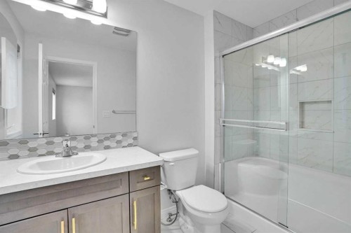 192 Carrington Crescent Nw, Calgary, AB - Indoor Photo Showing Bathroom