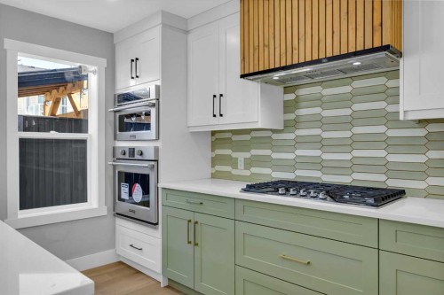 122 Hawkstone Drive Nw, Calgary, AB - Indoor Photo Showing Kitchen