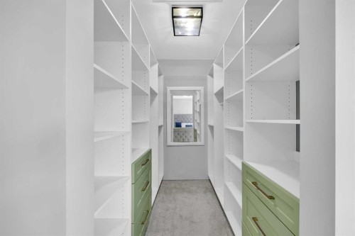 122 Hawkstone Drive Nw, Calgary, AB - Indoor With Storage