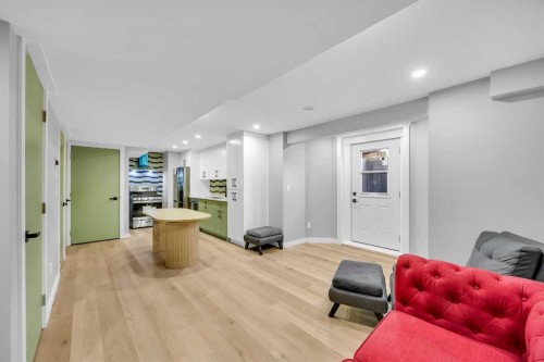 122 Hawkstone Drive Nw, Calgary, AB - Indoor