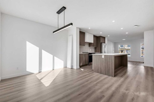 19747 45 Street Se, Calgary, AB - Indoor Photo Showing Kitchen