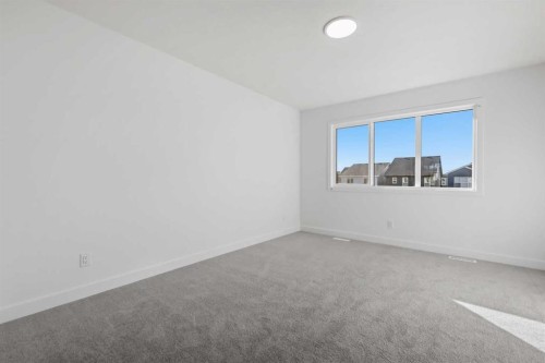 19747 45 Street Se, Calgary, AB - Indoor Photo Showing Other Room