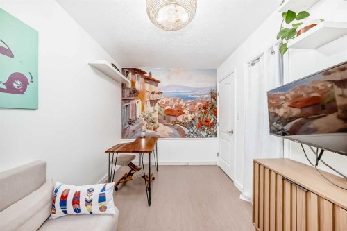 301-343 4 Avenue Ne, Calgary, AB - Indoor Photo Showing Other Room