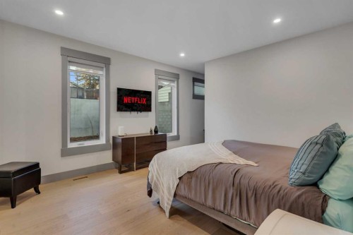 30 Roselawn Crescent Nw, Calgary, AB - Indoor Photo Showing Bedroom