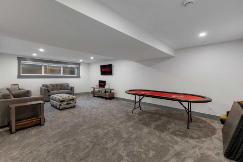30 Roselawn Crescent Nw, Calgary, AB - Indoor