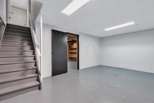 57 & 59 Dalton Bay Nw, Calgary, AB - Indoor