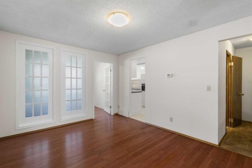 9-5400 Dalhousie Drive, Calgary, AB - Indoor Photo Showing Other Room