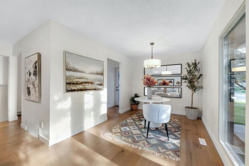 212 Midlawn Close Se, Calgary, AB - Indoor