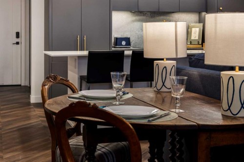 601-8445 Broadcast Avenue Sw, Calgary, AB - Indoor