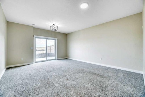 828 Edgefield Street, Strathmore, AB - Indoor Photo Showing Other Room