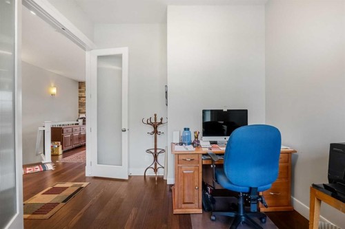 2253 Bayside Road Sw, Airdrie, AB - Indoor Photo Showing Office