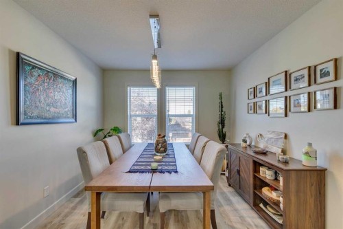 44 Everridge Common Sw, Calgary, AB - Indoor Photo Showing Dining Room