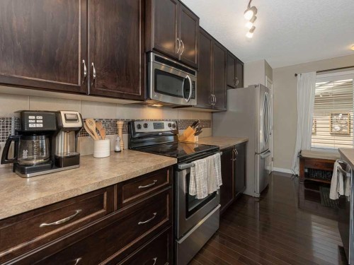 14 Walden Road Se, Calgary, AB - Indoor Photo Showing Kitchen