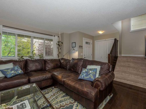 14 Walden Road Se, Calgary, AB - Indoor Photo Showing Living Room