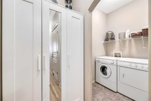 408 Rainbow Falls Way, Chestermere, AB - Indoor Photo Showing Laundry Room