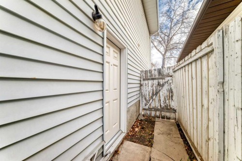 179 Hawkwood Boulevard Nw, Calgary, AB - Outdoor With Exterior