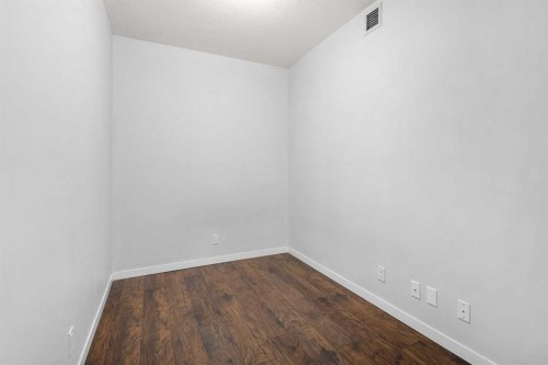 1203-333 Taravista Drive Ne, Calgary, AB - Indoor Photo Showing Other Room