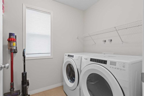 169 Buckskin Way, Cochrane, AB - Indoor Photo Showing Laundry Room