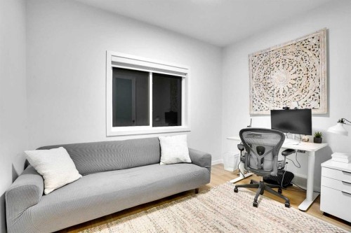 88 Magnolia Crescent Se, Calgary, AB - Indoor