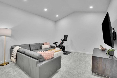 88 Magnolia Crescent Se, Calgary, AB - Indoor